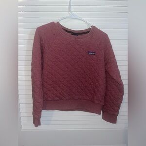 Patagonia size small maroon wine colored quilted long sleeve sweatshirt